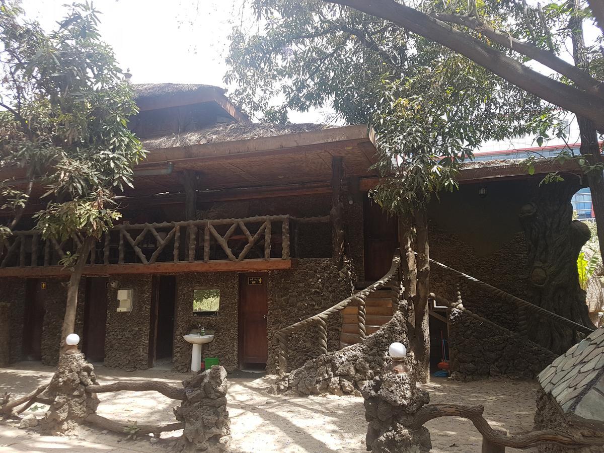 adama hotel